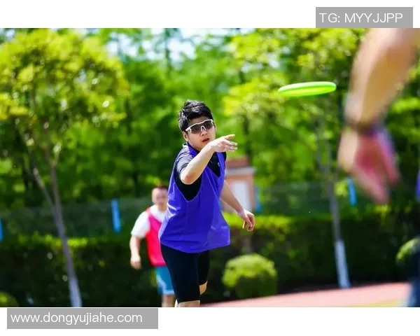 上海飞盘队在世界滑板锦标赛中的拼搏历程与荣耀时刻