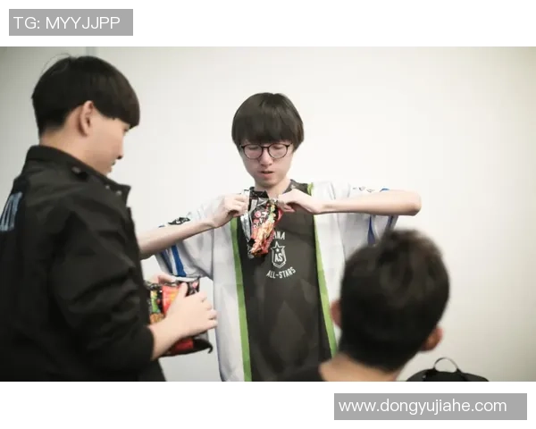 深入解析EDG战术布局与团队协作在英雄联盟中的成功之道 深入解析EDG战术布局与团队协作在英雄联盟中的成功之道