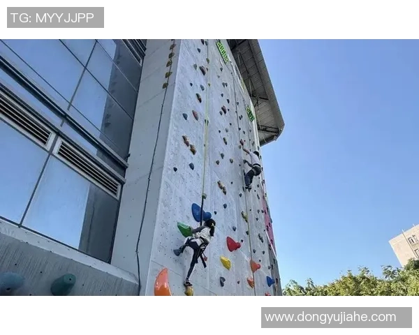 广州攀岩队中路突破战术解析与实战应用探讨