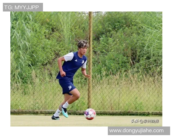 小帅足球：探索青少年足球的成长之路与未来发展潜力